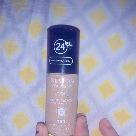 NEVER WORN MAKE-UP ESSENTIALS: - Picture 10 of 11